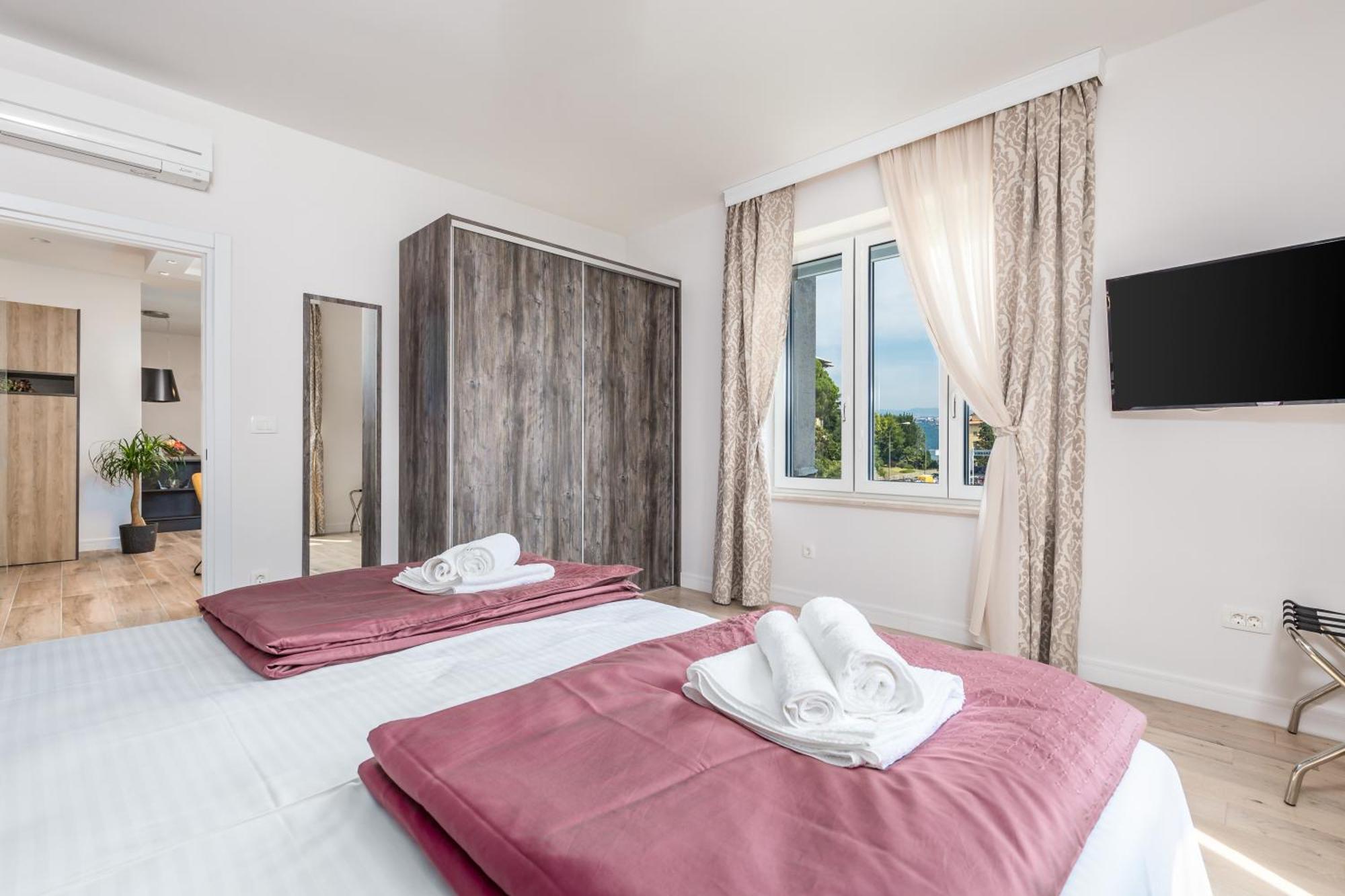 Apartments Liana Opatija Pokoj fotografie